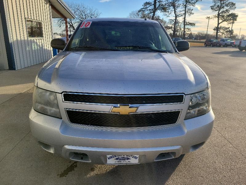 Chevrolet Suburban 4WD 4dr 1500 LS 2010