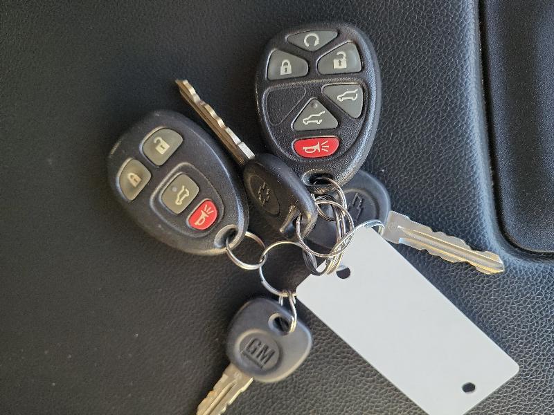 Chevrolet Suburban 4WD 4dr 1500 LS 2010