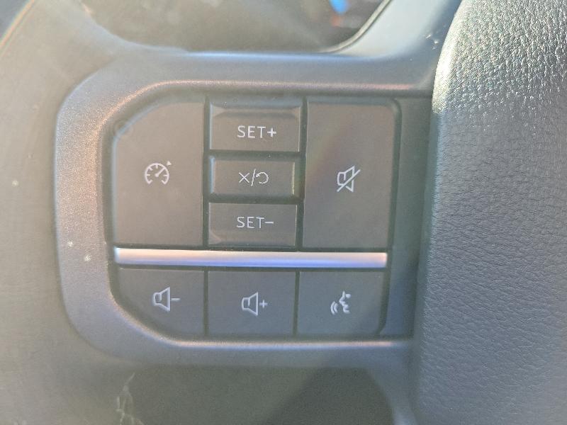 Ford Super Duty F-350 SRW Lariat 4WD Crew Cab 8' Box 2026