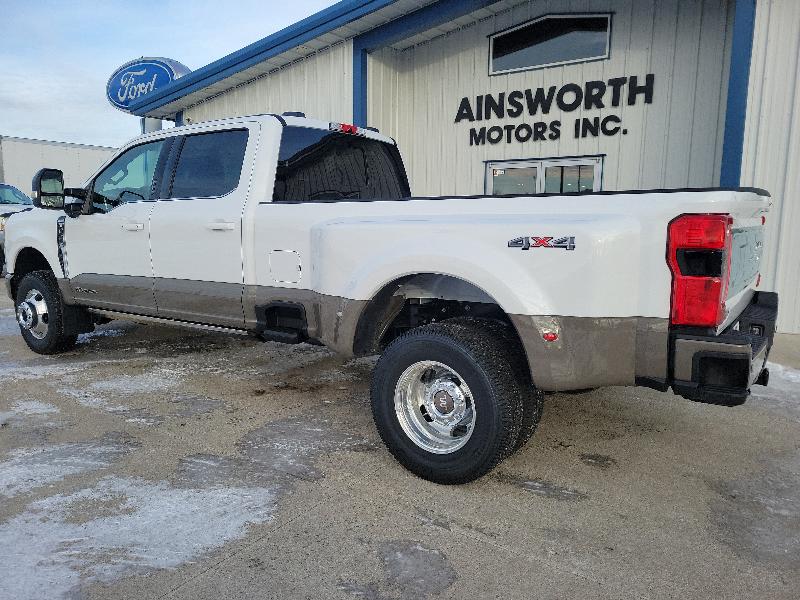 Ford Super Duty F-350 DRW King Ranch 4WD Crew Cab 8' Box 2026