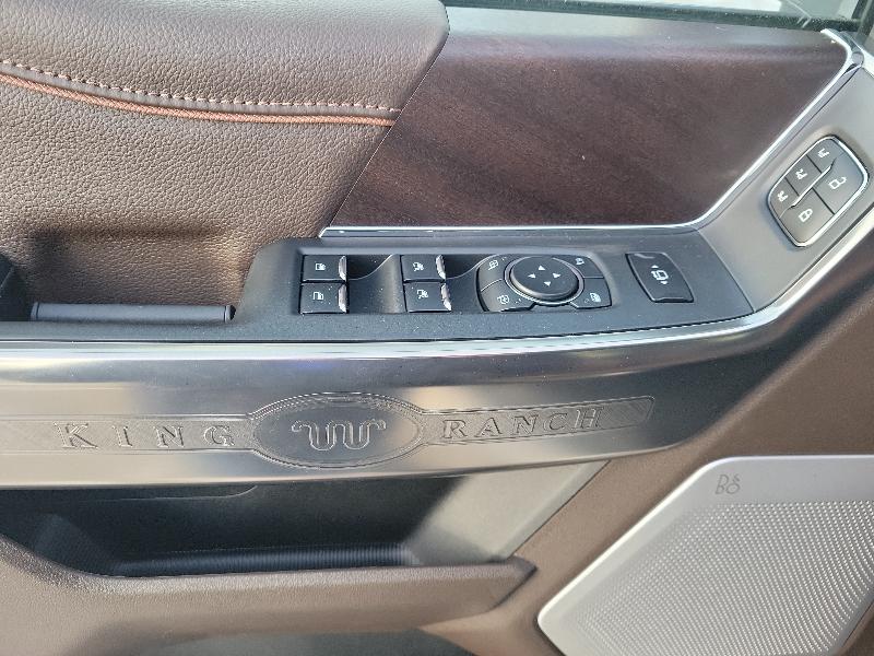 Ford Super Duty F-350 DRW King Ranch 4WD Crew Cab 8' Box 2026
