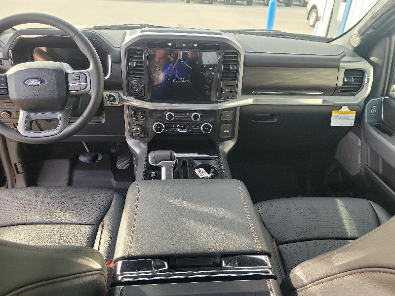 Ford F-150 Lariat 4WD SuperCrew 5.5' Box 2025