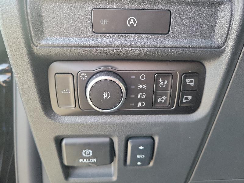 Ford F-150 Lariat 4WD SuperCrew 5.5' Box 2025