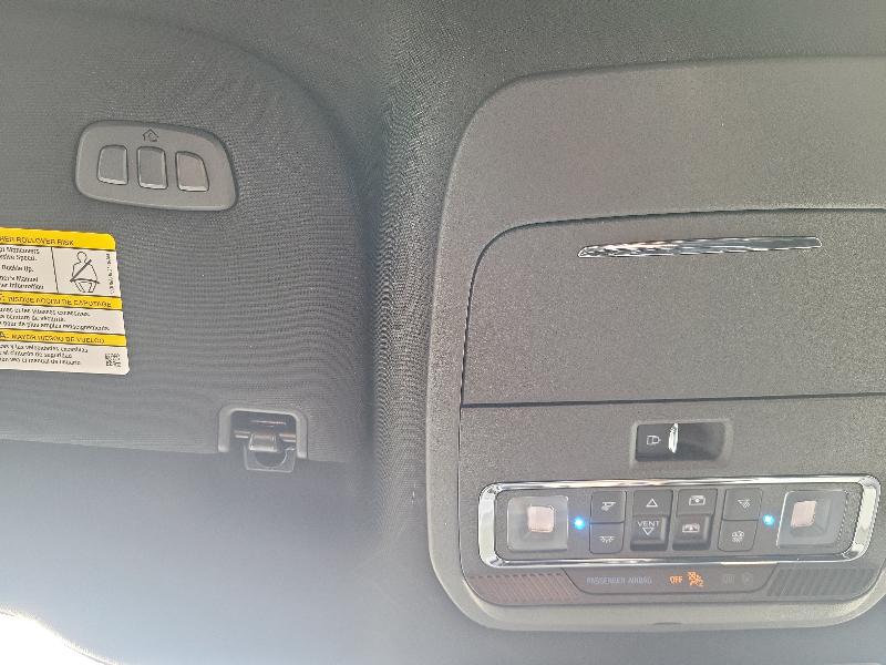 Ford F-150 Lariat 4WD SuperCrew 5.5' Box 2025