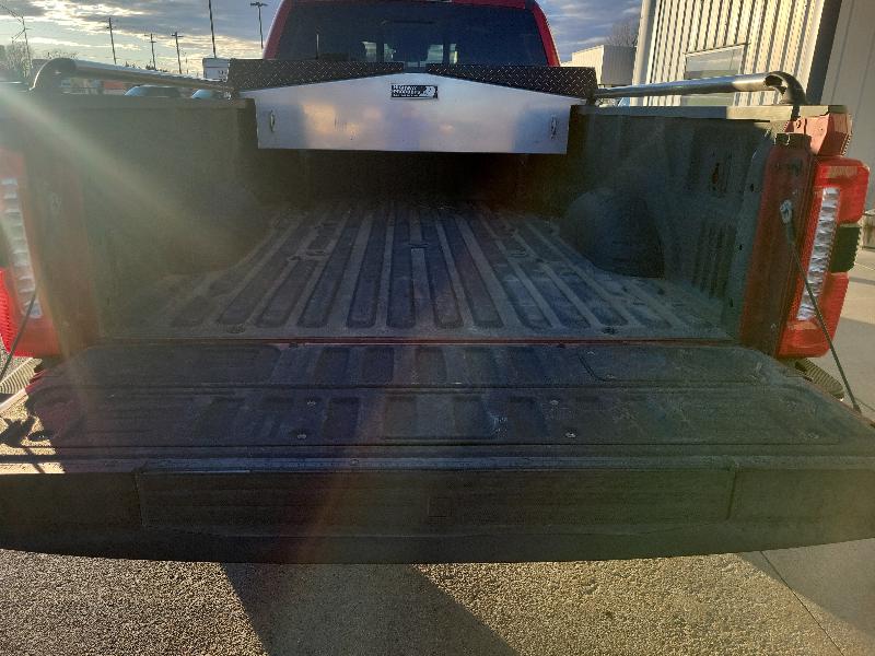 Ford Super Duty F-350 SRW Lariat 4WD Crew Cab 8' Box 2023