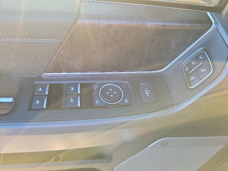 Ford Super Duty F-350 SRW Lariat 4WD Crew Cab 8' Box 2023