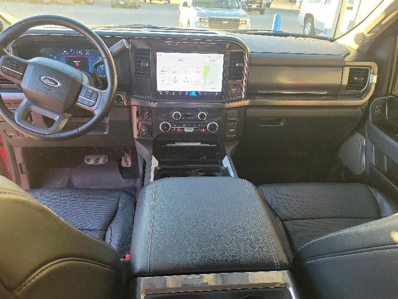 Ford Super Duty F-350 SRW Lariat 4WD Crew Cab 8' Box 2023