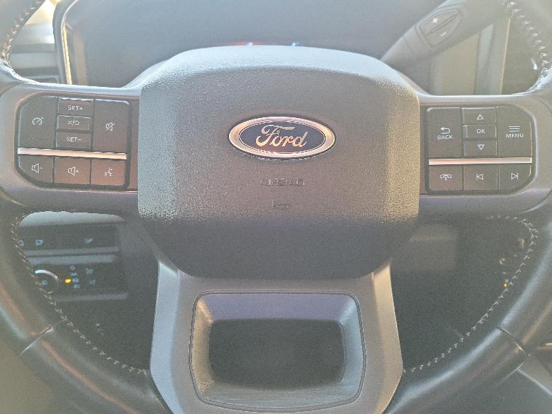 Ford Super Duty F-350 SRW Lariat 4WD Crew Cab 8' Box 2023