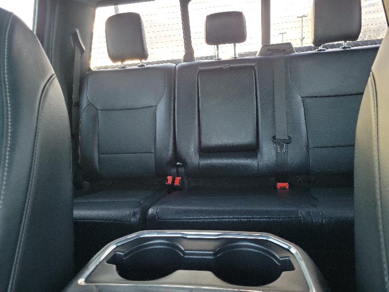 Ford Super Duty F-350 SRW Lariat 4WD Crew Cab 8' Box 2023