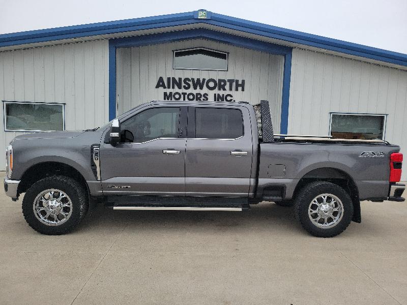 Ford Super Duty F-250 SRW Lariat 4WD Crew Cab 6.75' Box 2023