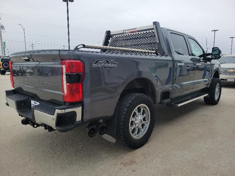 Ford Super Duty F-250 SRW Lariat 4WD Crew Cab 6.75' Box 2023