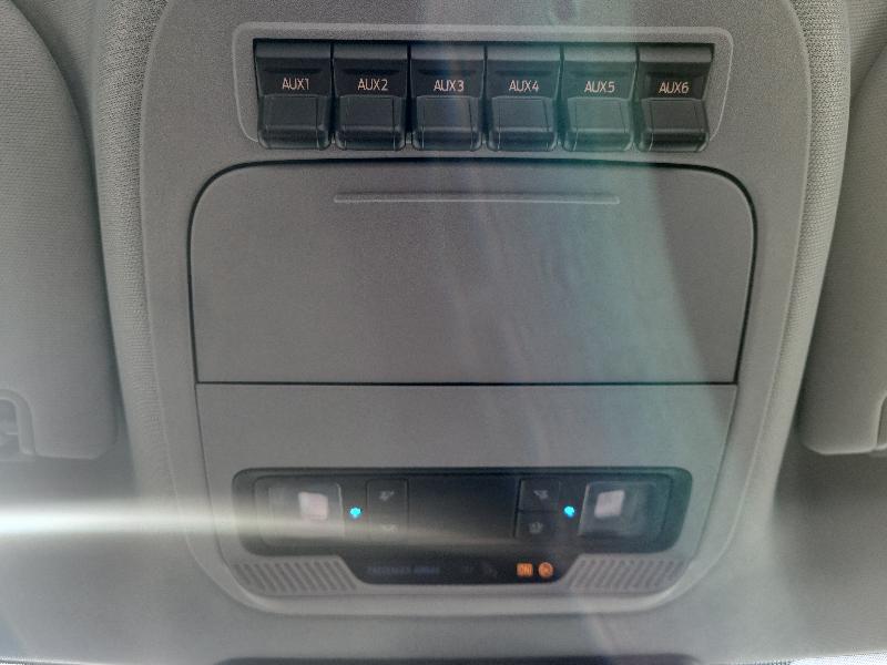 Ford Super Duty F-350 SRW XL 4WD Reg Cab 8' Box 2026