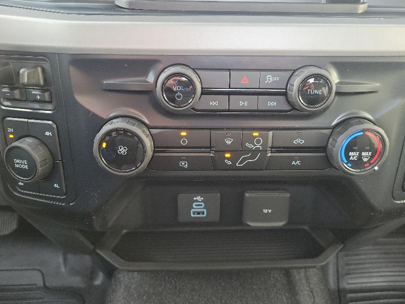 Ford Super Duty F-350 SRW XL 4WD Reg Cab 8' Box 2026