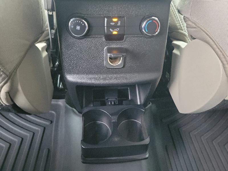 Ford Explorer Base 4WD 2019