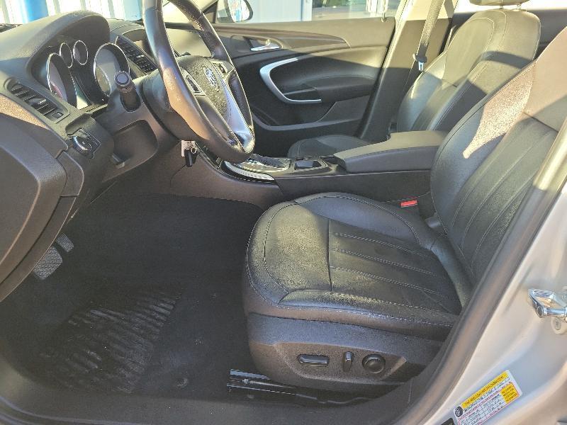 Buick Regal 4dr Sdn CXL RL5 (Russelsheim) *Ltd Avail* 2011