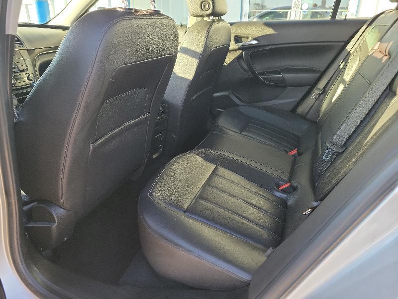 Buick Regal 4dr Sdn CXL RL5 (Russelsheim) *Ltd Avail* 2011