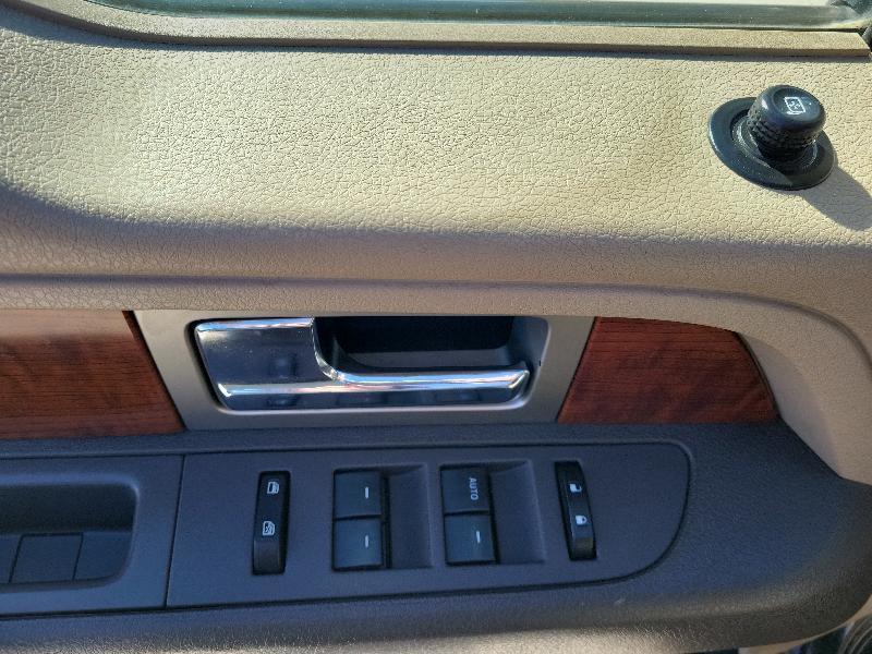 Ford F-150 4WD SuperCrew 145" Lariat 2010