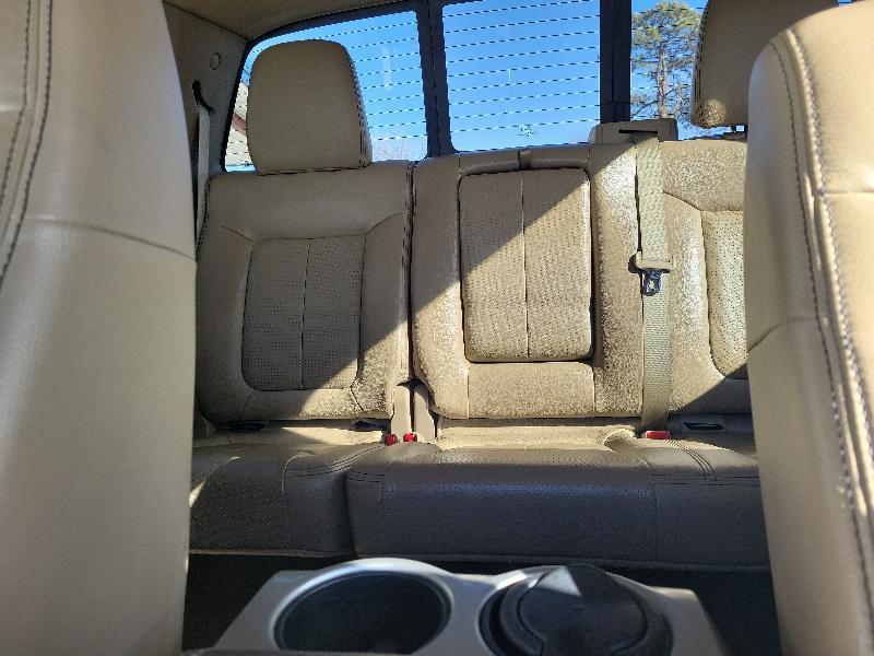 Ford F-150 4WD SuperCrew 145" Lariat 2010