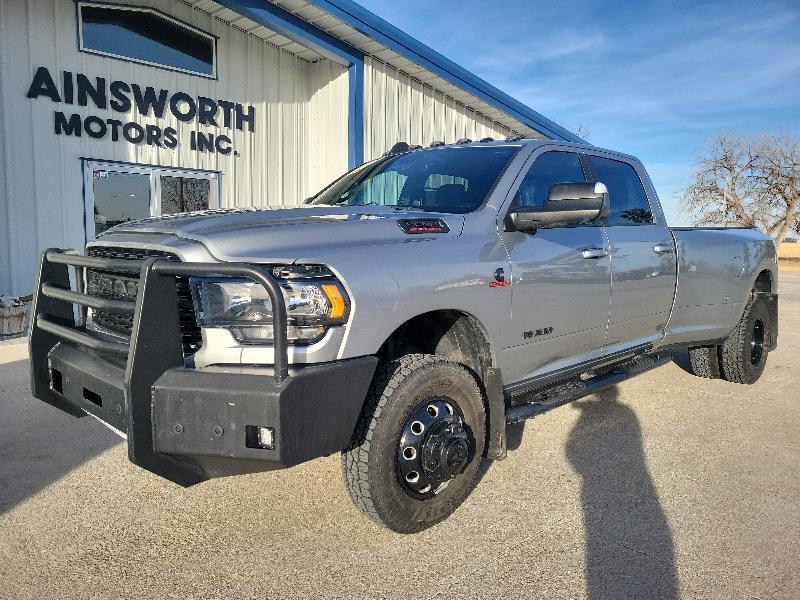 2022 RAM 3500 Big Horn 4x4 Crew Cab 8' Box
