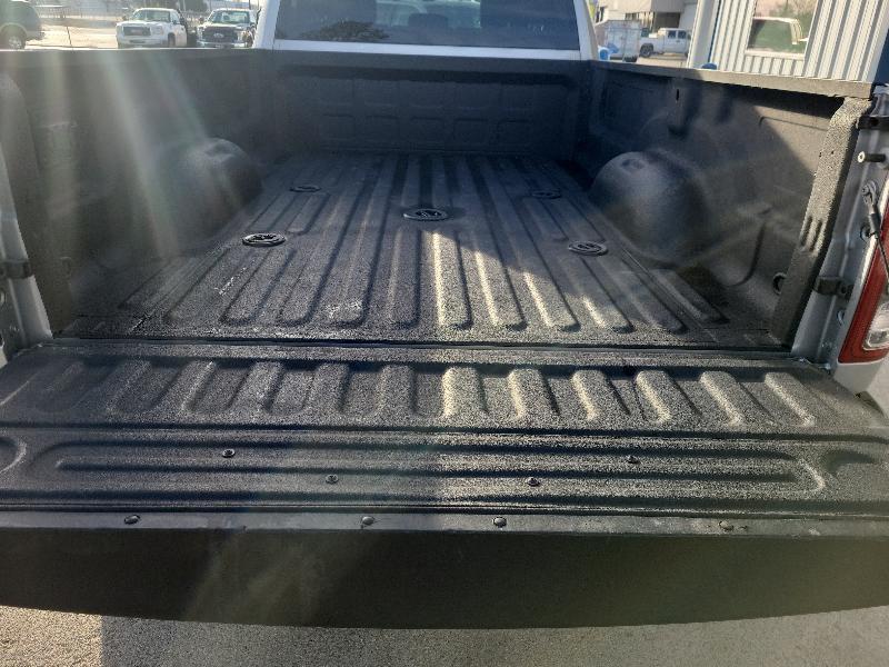 RAM 3500 Big Horn 4x4 Crew Cab 8' Box 2022