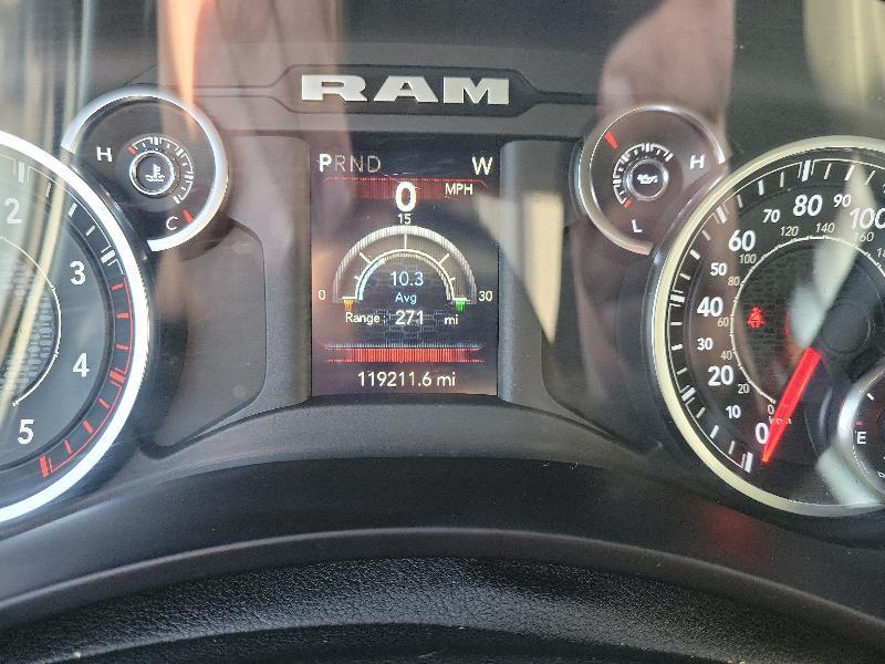 RAM 3500 Big Horn 4x4 Crew Cab 8' Box 2022