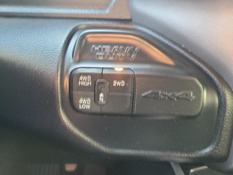 RAM 3500 Big Horn 4x4 Crew Cab 8' Box 2022