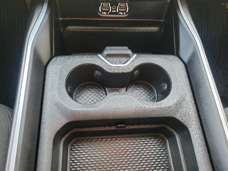 RAM 3500 Big Horn 4x4 Crew Cab 8' Box 2022