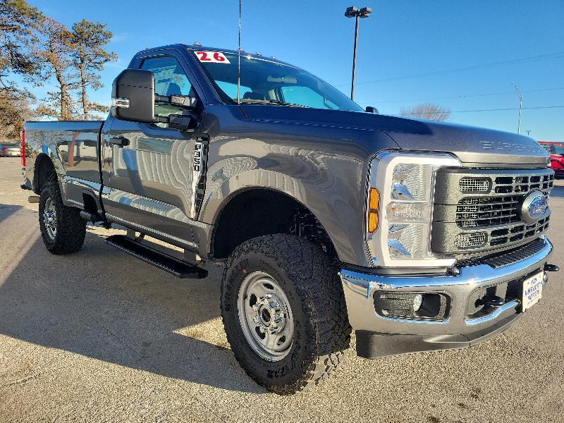 Ford Super Duty F-350 SRW XL 4WD Reg Cab 8' Box 2026