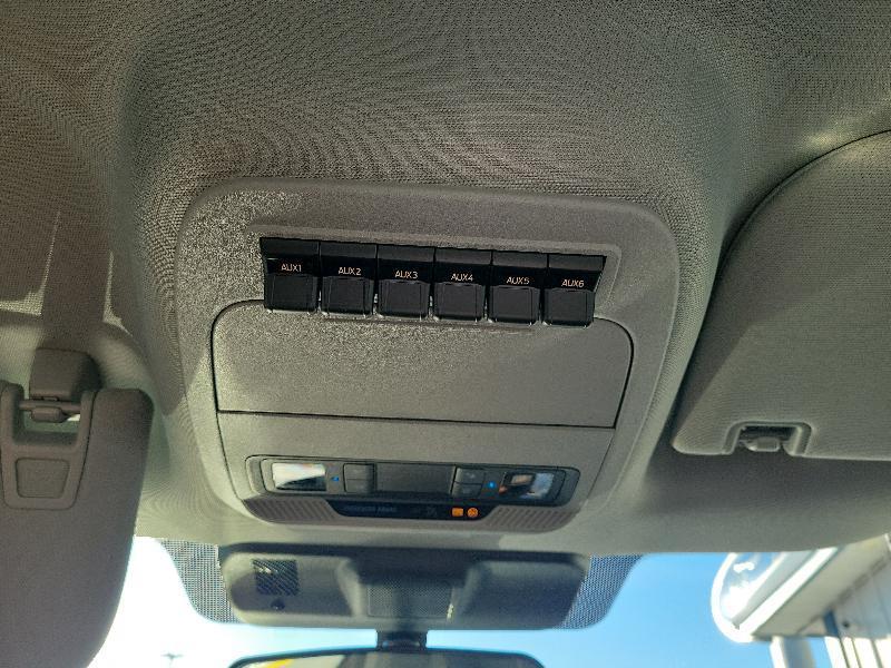 Ford Super Duty F-350 SRW XL 4WD Reg Cab 8' Box 2026