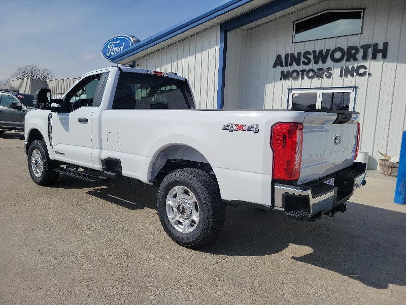 Ford Super Duty F-250 SRW XLT 4WD Reg Cab 8' Box 2026