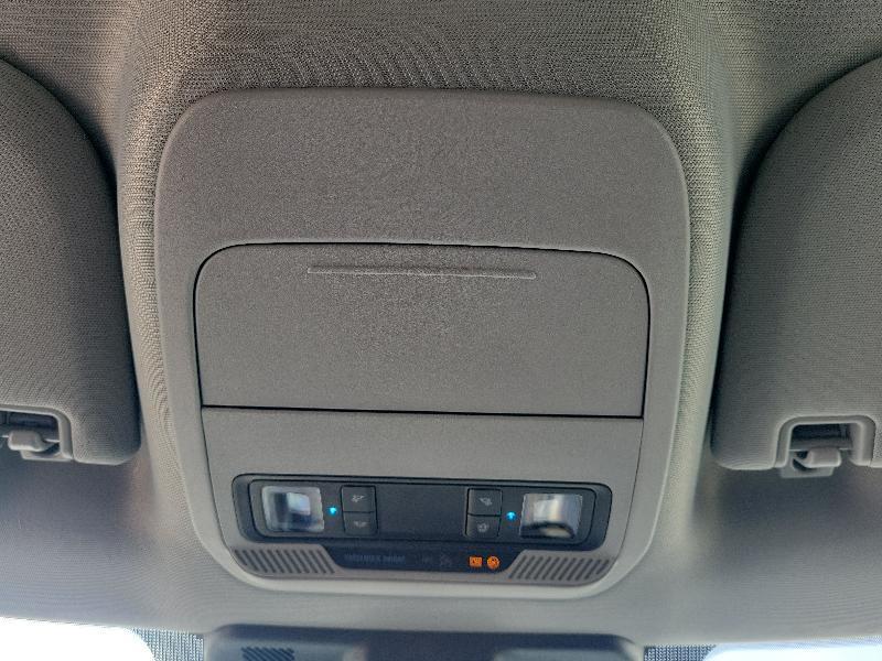 Ford Super Duty F-250 SRW XLT 4WD Reg Cab 8' Box 2026