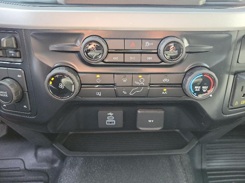 Ford Super Duty F-250 SRW XLT 4WD Reg Cab 8' Box 2026