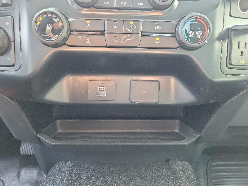 Ford Super Duty F-250 SRW XLT 4WD Reg Cab 8' Box 2026