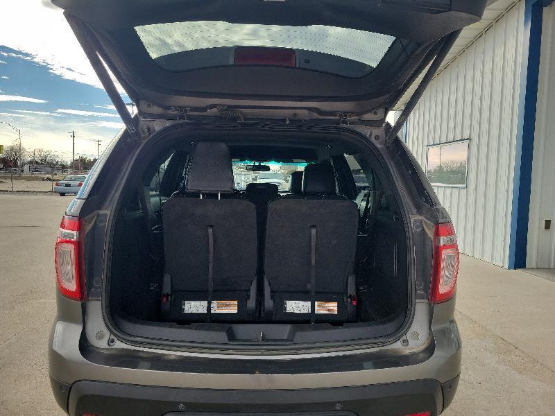 Ford Explorer 4WD 4dr XLT 2012