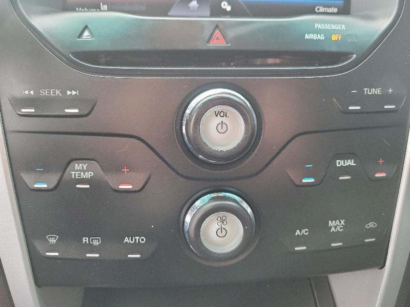 Ford Explorer 4WD 4dr XLT 2012