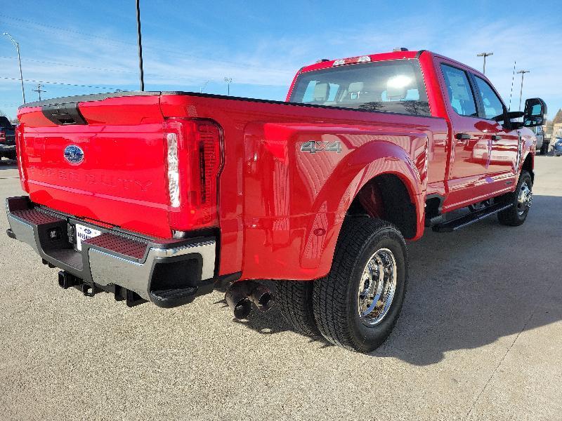 Ford Super Duty F-350 DRW XL 4WD Crew Cab 8' Box 2026