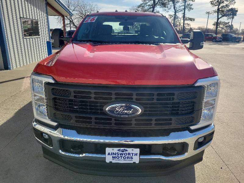 Ford Super Duty F-350 DRW XL 4WD Crew Cab 8' Box 2026