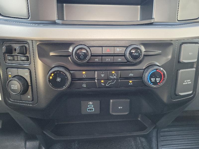 Ford Super Duty F-350 DRW XL 4WD Crew Cab 8' Box 2026