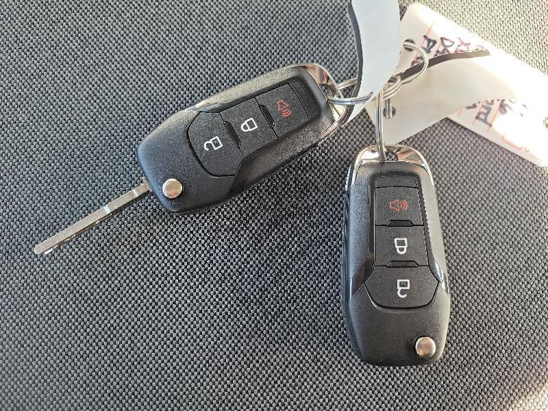 Ford Super Duty F-350 DRW XL 4WD Crew Cab 8' Box 2026