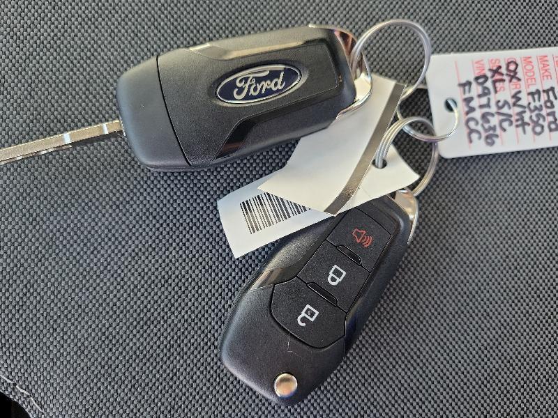 Ford Super Duty F-350 SRW XL 4WD SuperCab 8' Box 2026