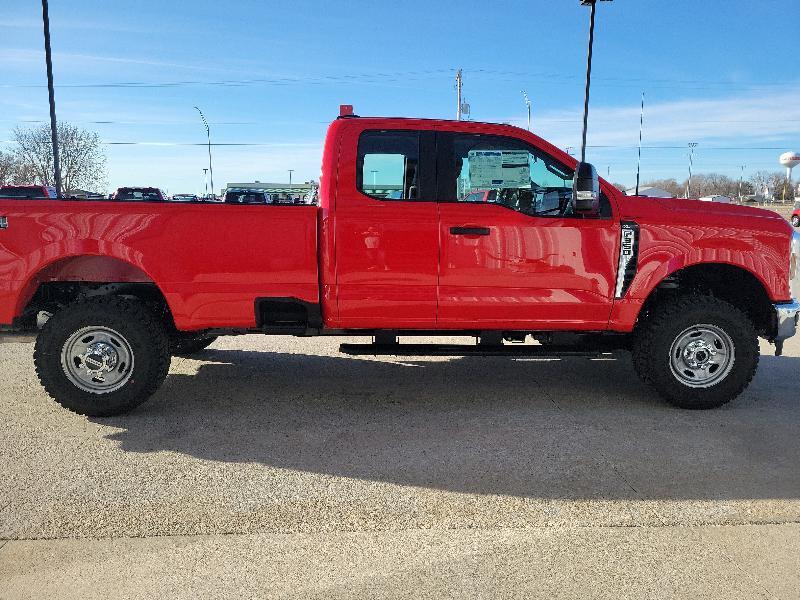 Ford Super Duty F-350 SRW XL 4WD SuperCab 8' Box 2026