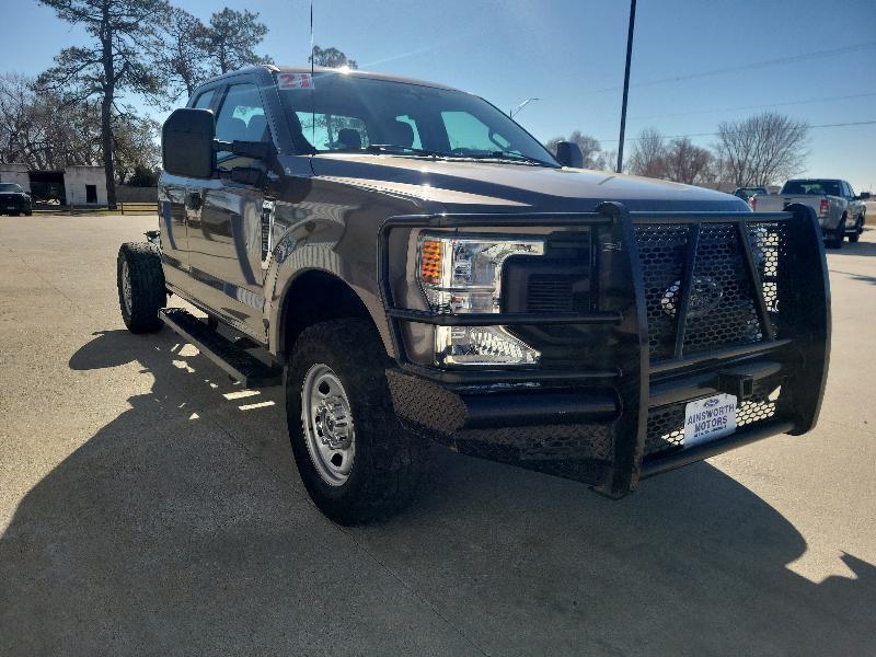 Ford Super Duty F-350 SRW XL 4WD SuperCab 8' Box 2021