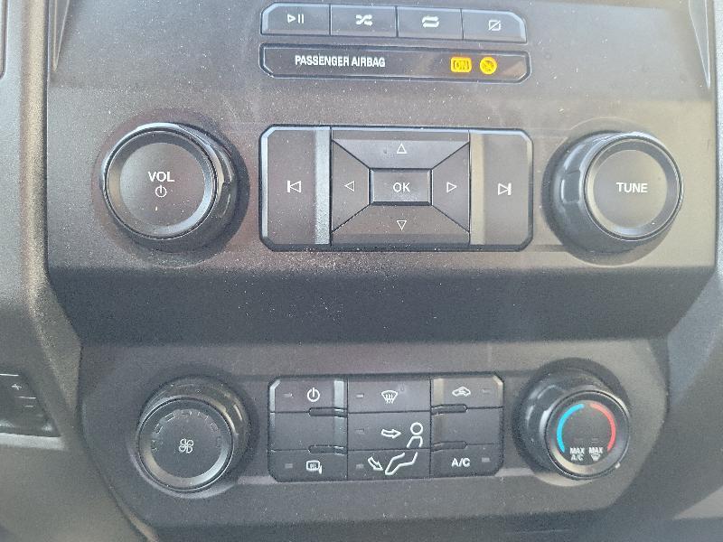 Ford Super Duty F-350 SRW XL 4WD SuperCab 8' Box 2021