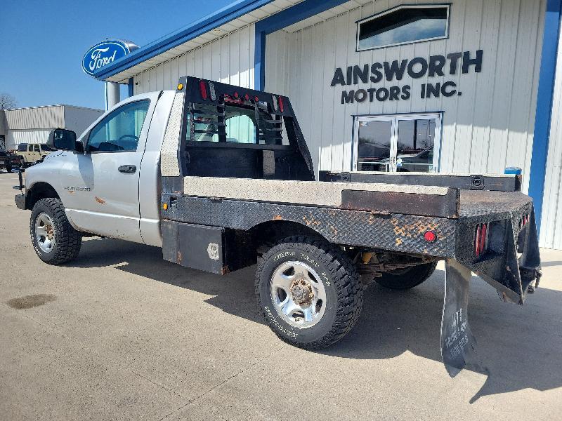 Dodge Ram 2500 2dr Reg Cab 140.5 4WD SLT 2006