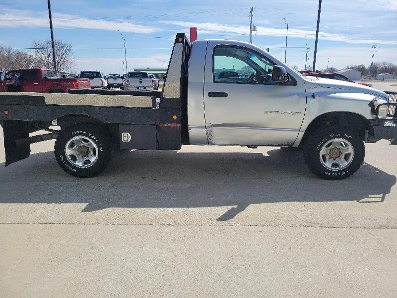 Dodge Ram 2500 2dr Reg Cab 140.5 4WD SLT 2006