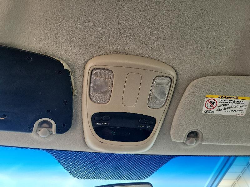 Dodge Ram 2500 2dr Reg Cab 140.5 4WD SLT 2006