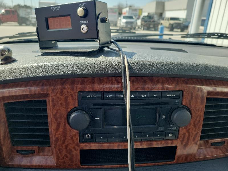 Dodge Ram 2500 2dr Reg Cab 140.5 4WD SLT 2006