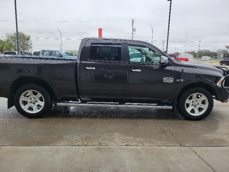 RAM 1500 4WD Crew Cab 149" Longhorn 2016