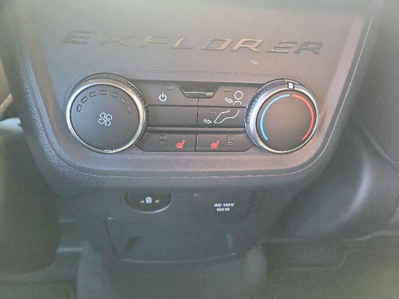 Ford Explorer Platinum 4WD 2026