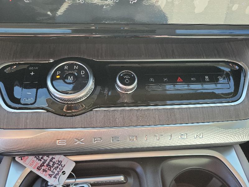 Ford Expedition Max Platinum 4x4 2026